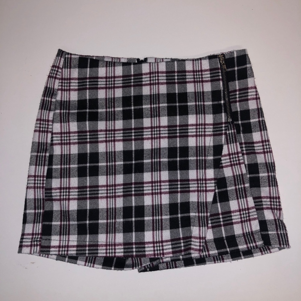girls plaid skirt